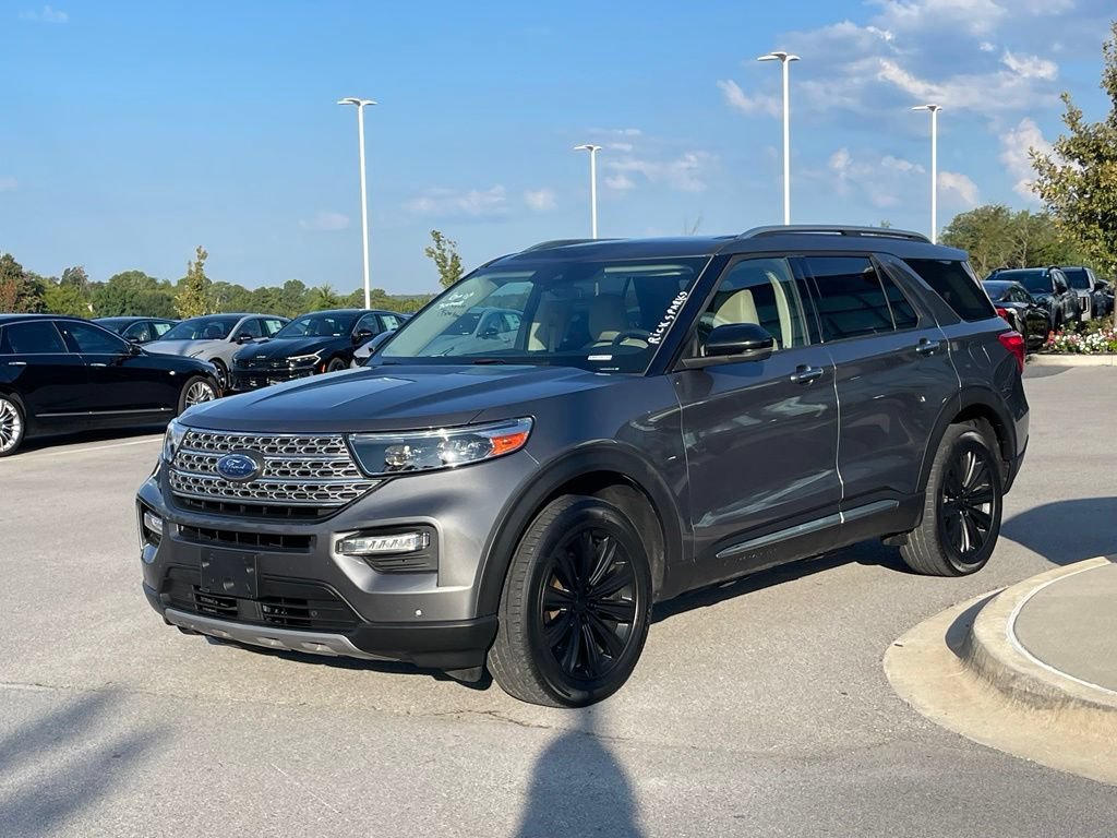 Used 2021 Ford Explorer Limited w/ Equipment Group 301A AWD/4WD image 4