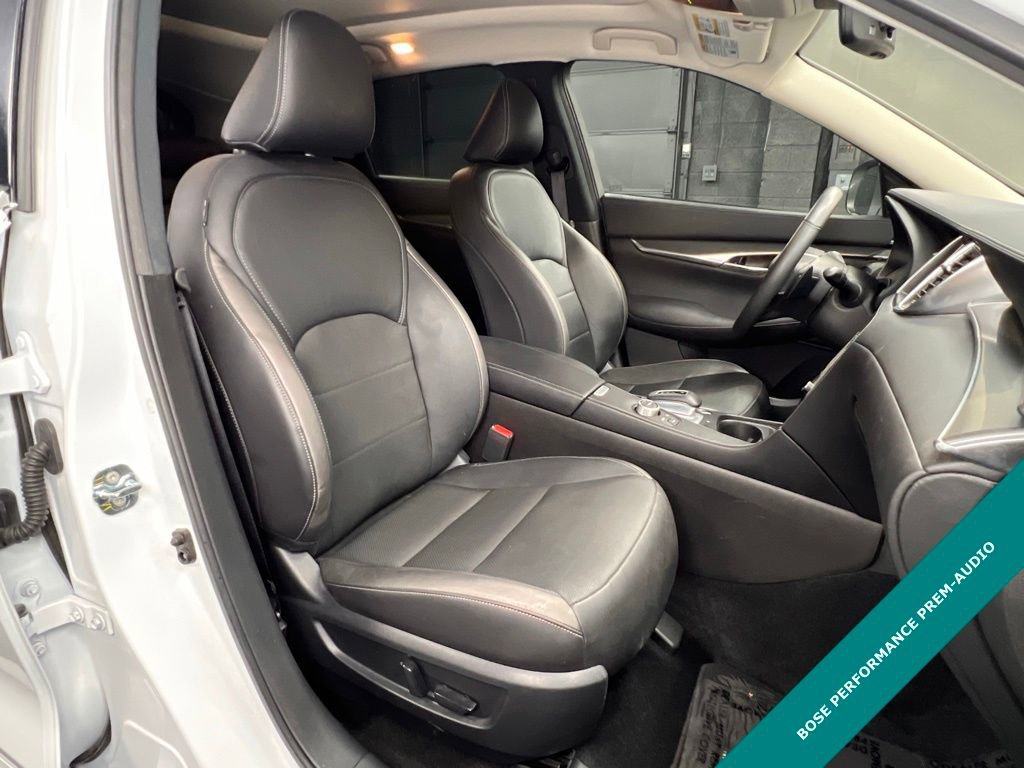 Used 2024 INFINITI QX50 Luxe AWD/4WD image 4