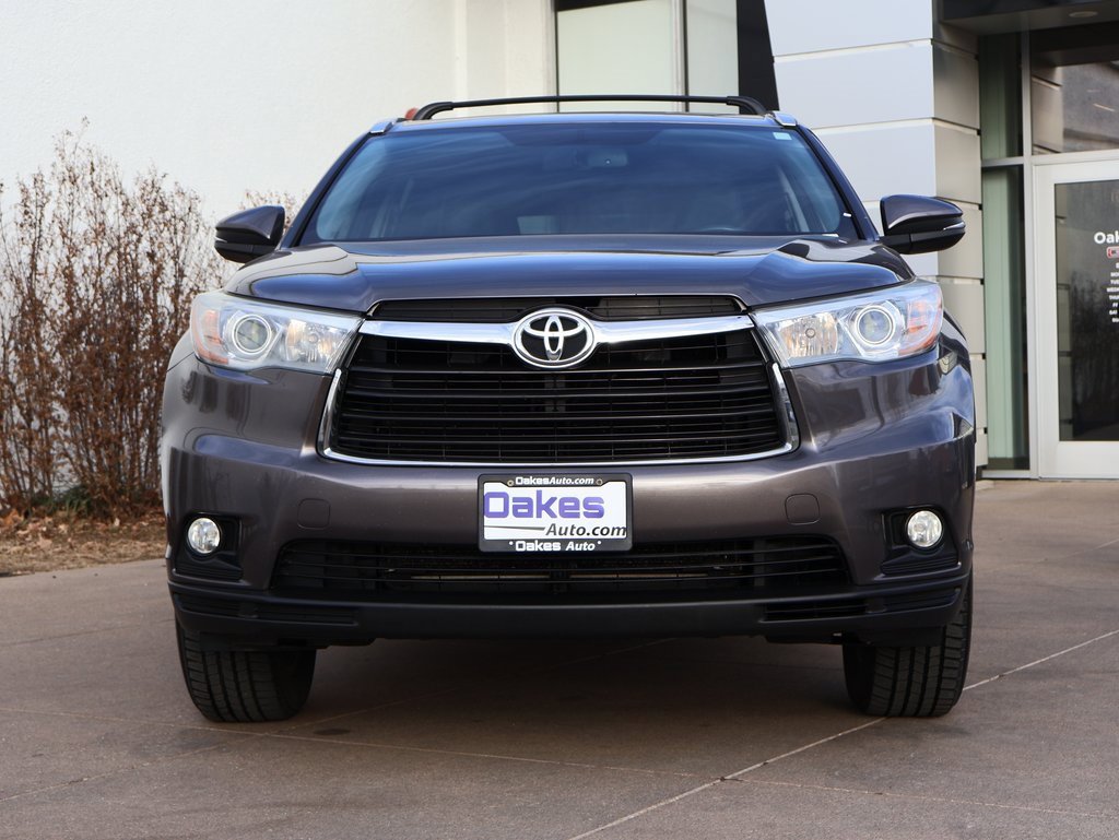 Used 2015 Toyota Highlander XLE image 3