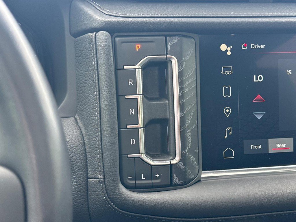 Used 2024 GMC Yukon XL Denali w/ Denali Reserve Package image 15