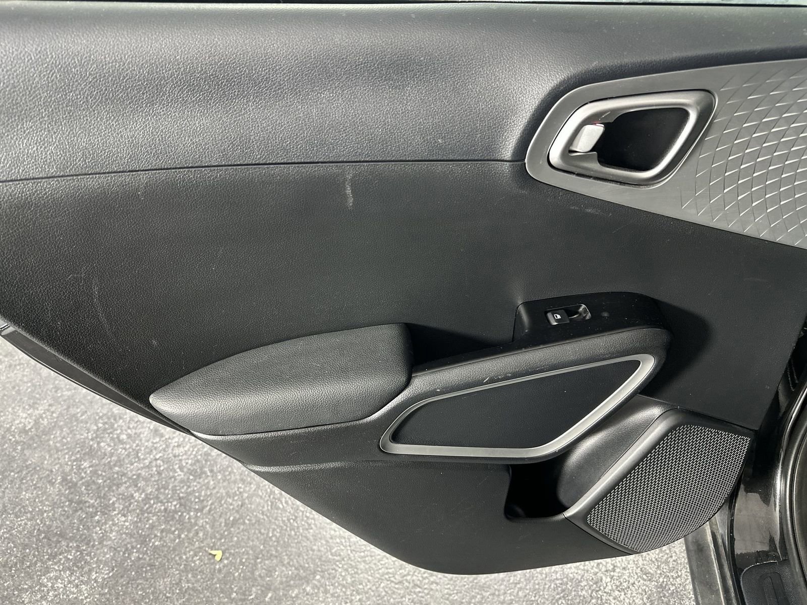 Used 2022 Kia Soul LX w/ Technology Package image 34