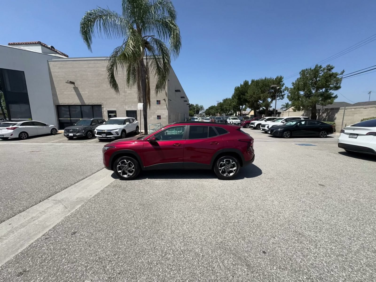Used 2025 Chevrolet Trax LT w/ LT Convenience Package FWD image 15
