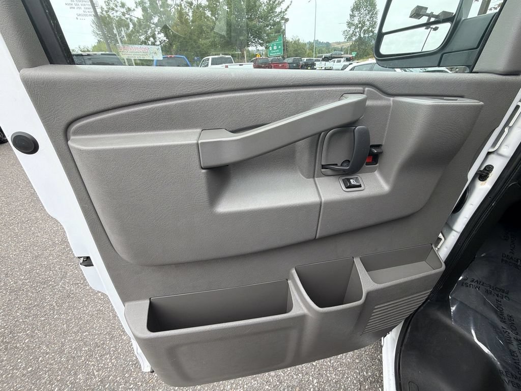 Certified 2018 GMC Savana 2500 w/ Driver Convenience Package RWD image 20