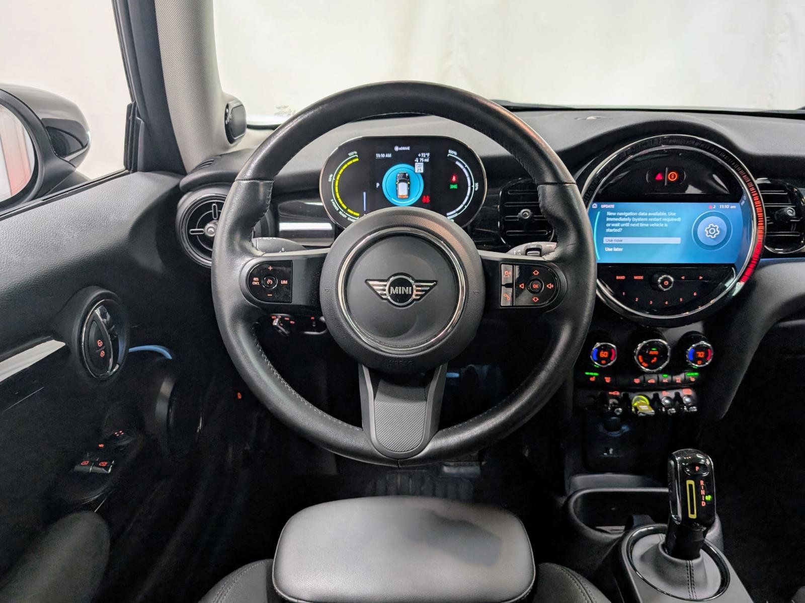 Used 2024 MINI Cooper SE image 2