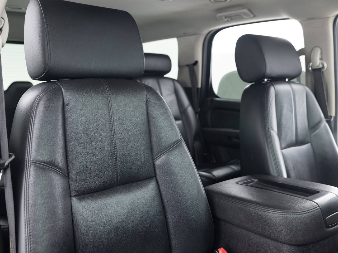 Used 2007 Chevrolet Tahoe LT w/ LT Preferred Equipment Group AWD/4WD image 26