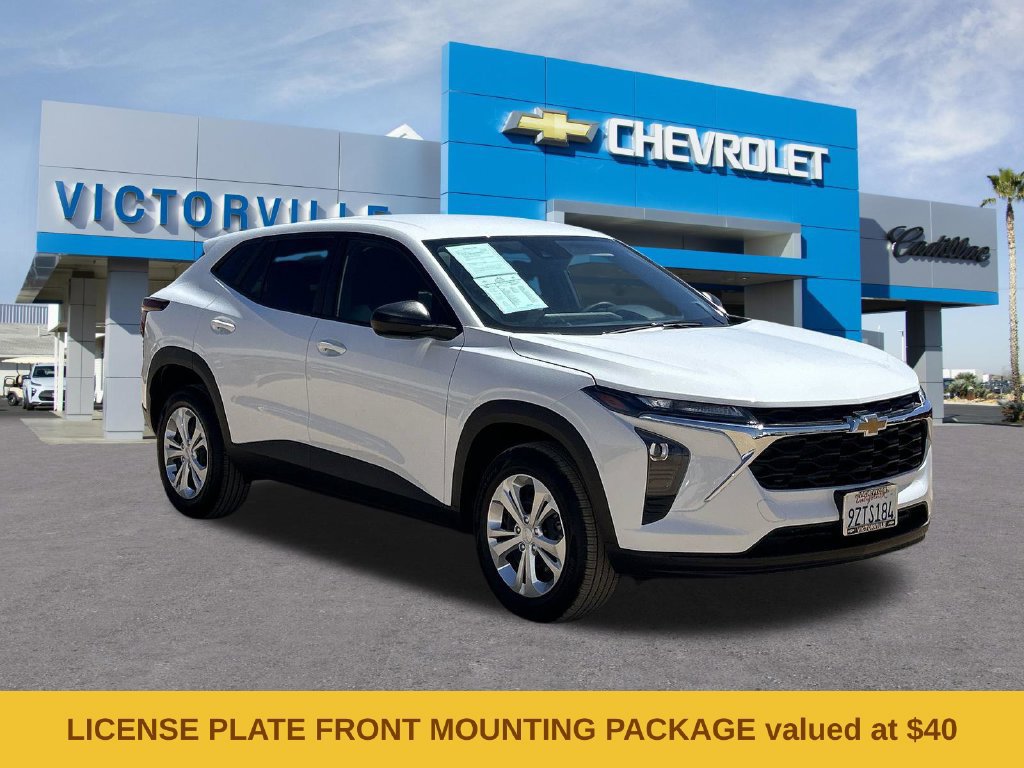 Certified 2026 Chevrolet Trax LS FWD image 3