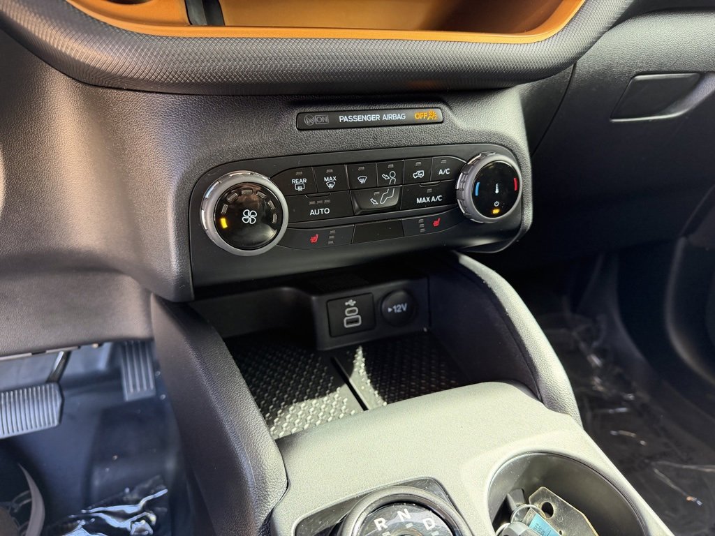 Used 2023 Ford Bronco Sport Badlands image 14