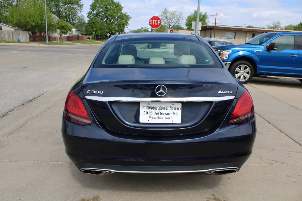 Used 2019 Mercedes-Benz C 300 4MATIC Sedan image 5