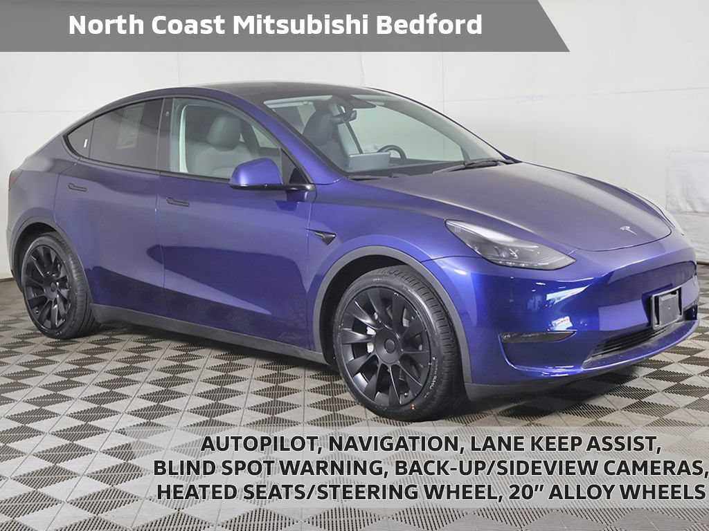 Used 2023 Tesla Model Y Long Range AWD/4WD image 1