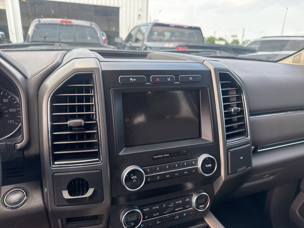 Used 2020 Ford Expedition XLT w/ Equipment Group 202A RWD image 11