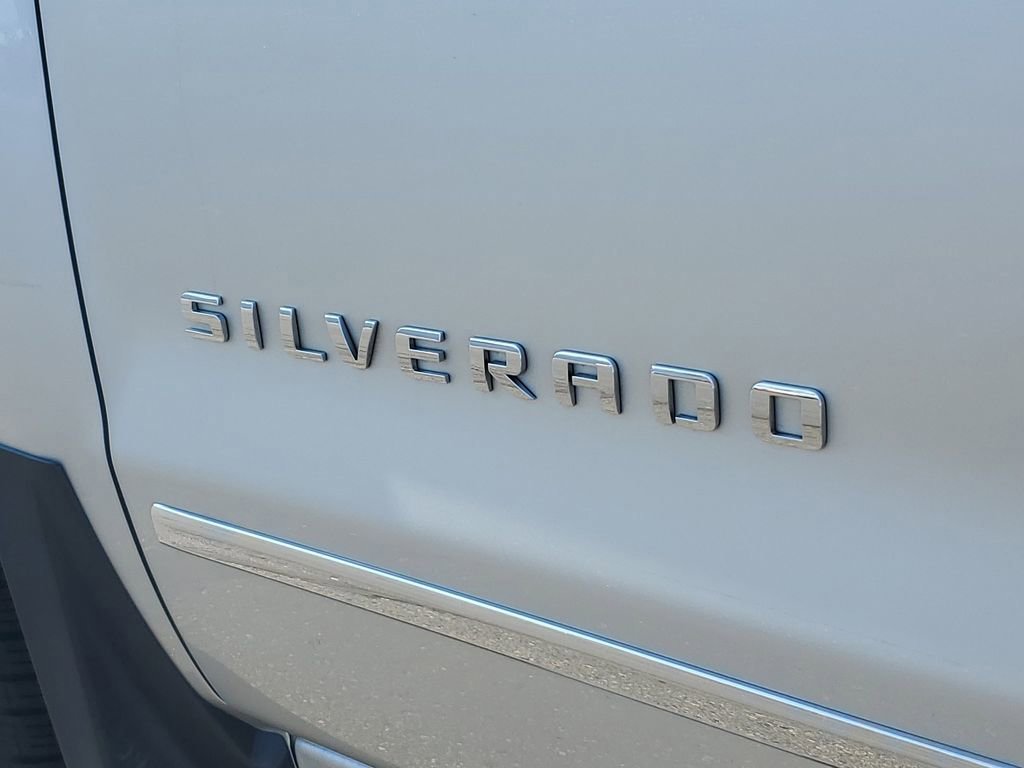 Used 2018 Chevrolet Silverado 1500 LTZ Z71 w/ LTZ Plus Package AWD/4WD image 6