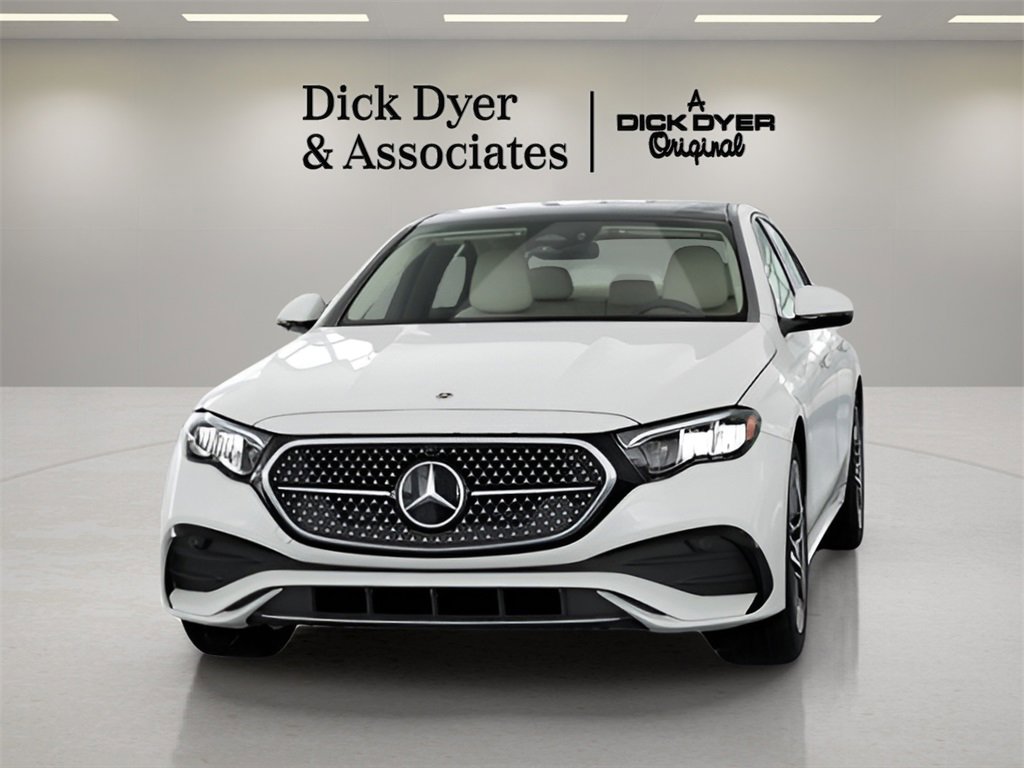 Used 2025 Mercedes-Benz E 350 Sedan image 30