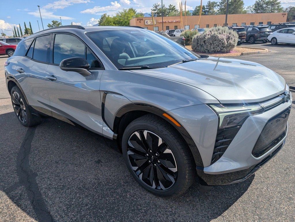 New 2025 Chevrolet Blazer EV RS image 7