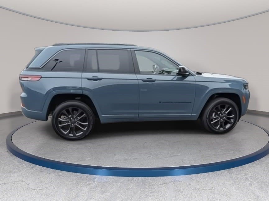New 2026 Jeep Grand Cherokee Limited Reserve AWD/4WD image 4