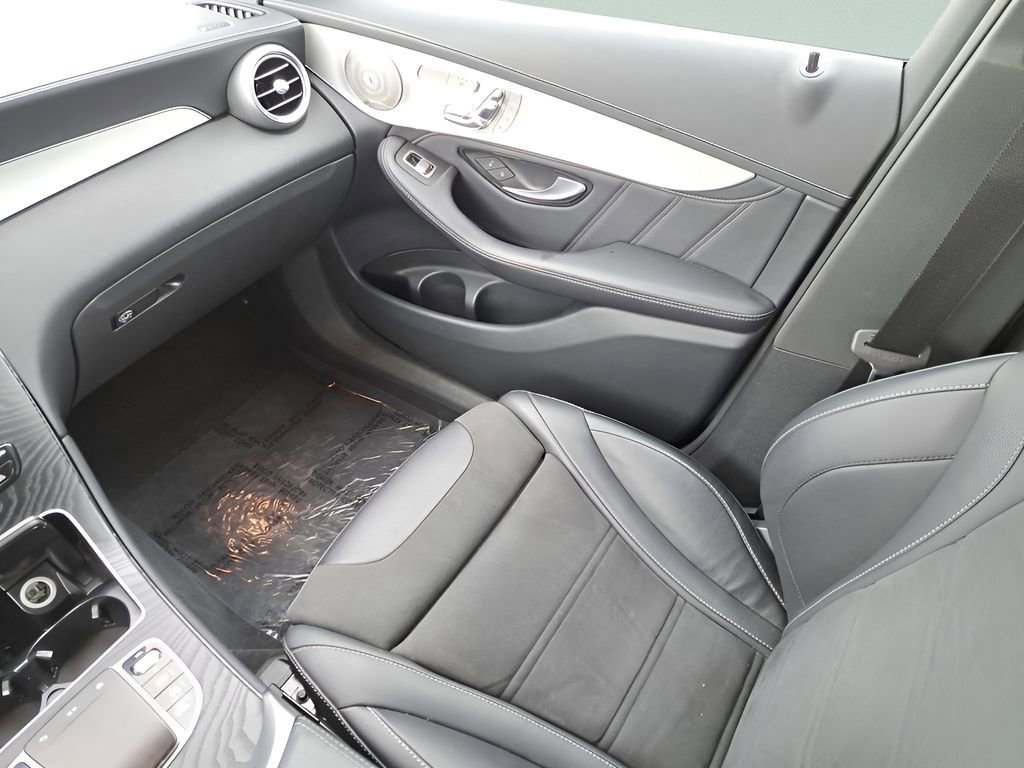Used 2021 Mercedes-Benz GLC 63 AMG 4MATIC image 13