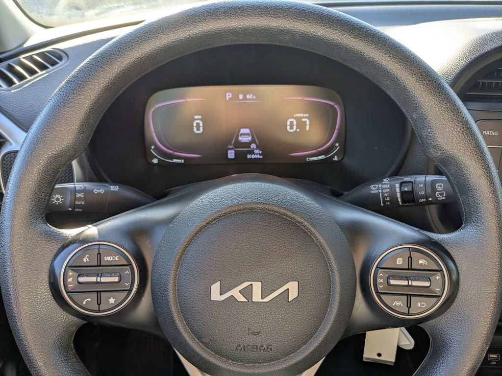 Used 2023 Kia Soul LX w/ Option Group 015 FWD image 28