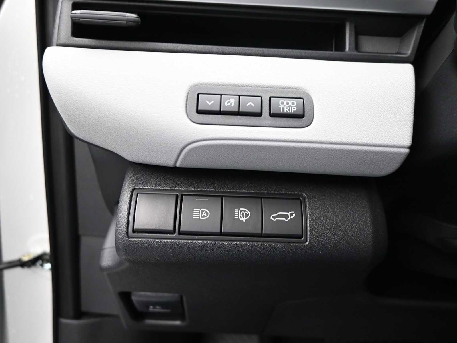 New 2026 Subaru Solterra Premium image 9