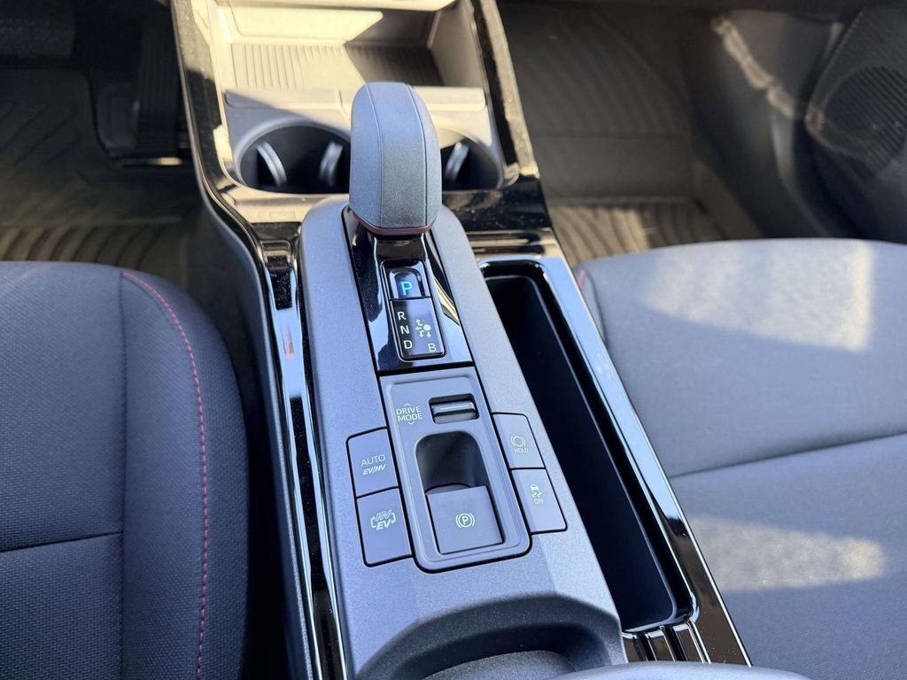 New 2026 Toyota Prius Plug-In Hybrid FWD image 6