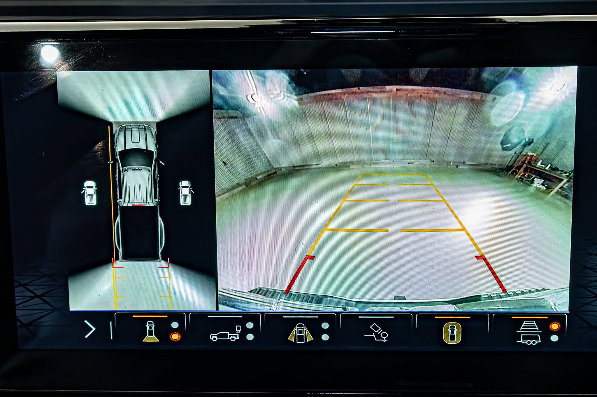 Used 2024 GMC Sierra 3500 Denali Ultimate AWD/4WD image 24