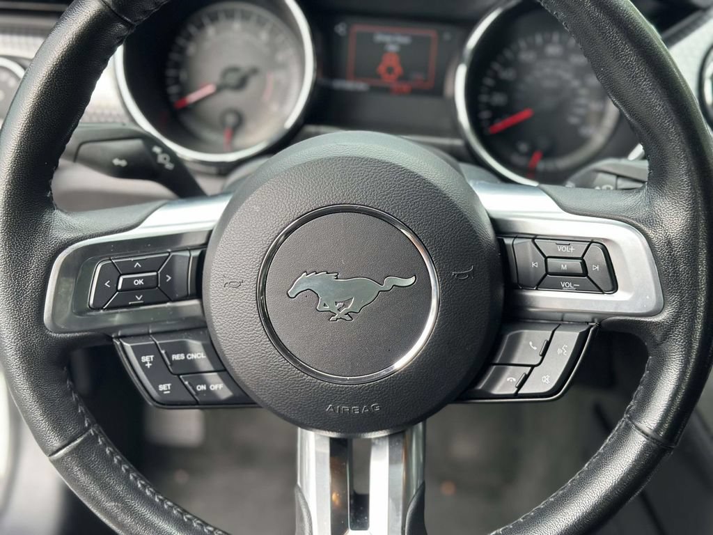 Used 2017 Ford Mustang GT Premium w/ GT Performance Package RWD image 32