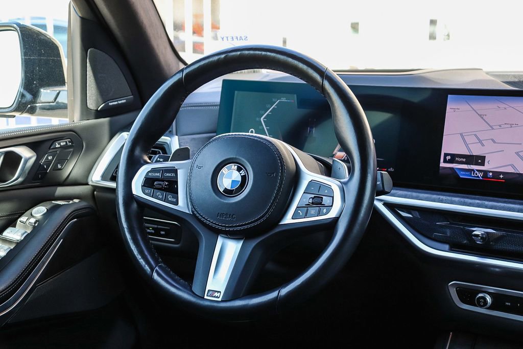 Used 2024 BMW X7 xDrive40i w/ M Sport Package image 15