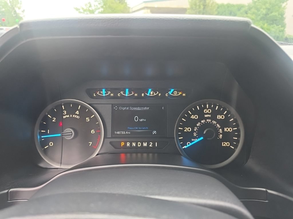Used 2017 Ford F150 XLT w/ Equipment Group 302A Luxury AWD/4WD image 21