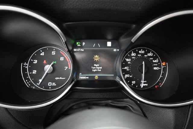 Used 2022 Alfa Romeo Stelvio Ti w/ Active Assist Plus Package AWD/4WD image 31