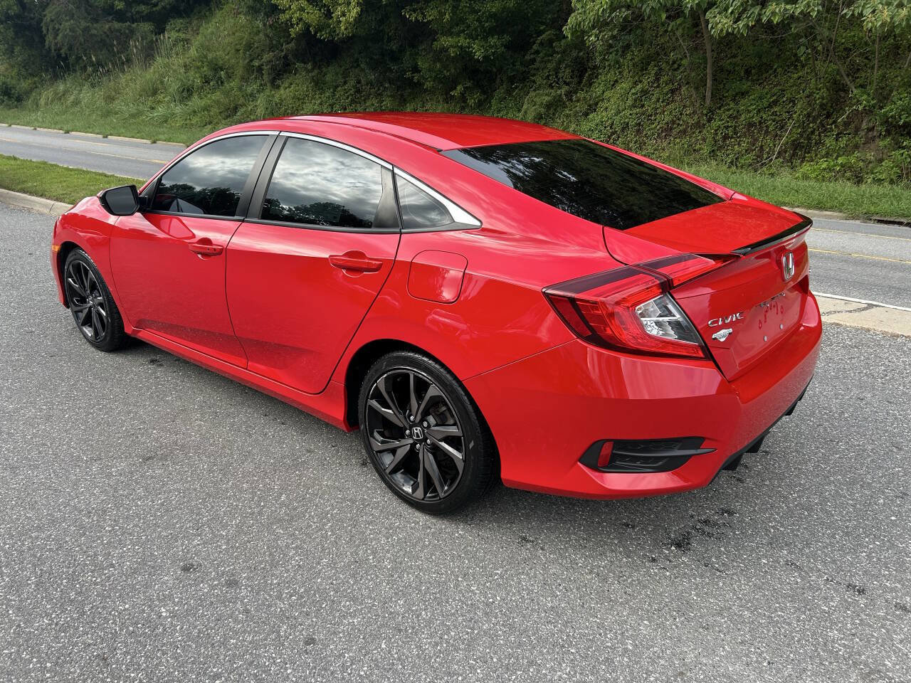 Used 2020 Honda Civic Sport image 5