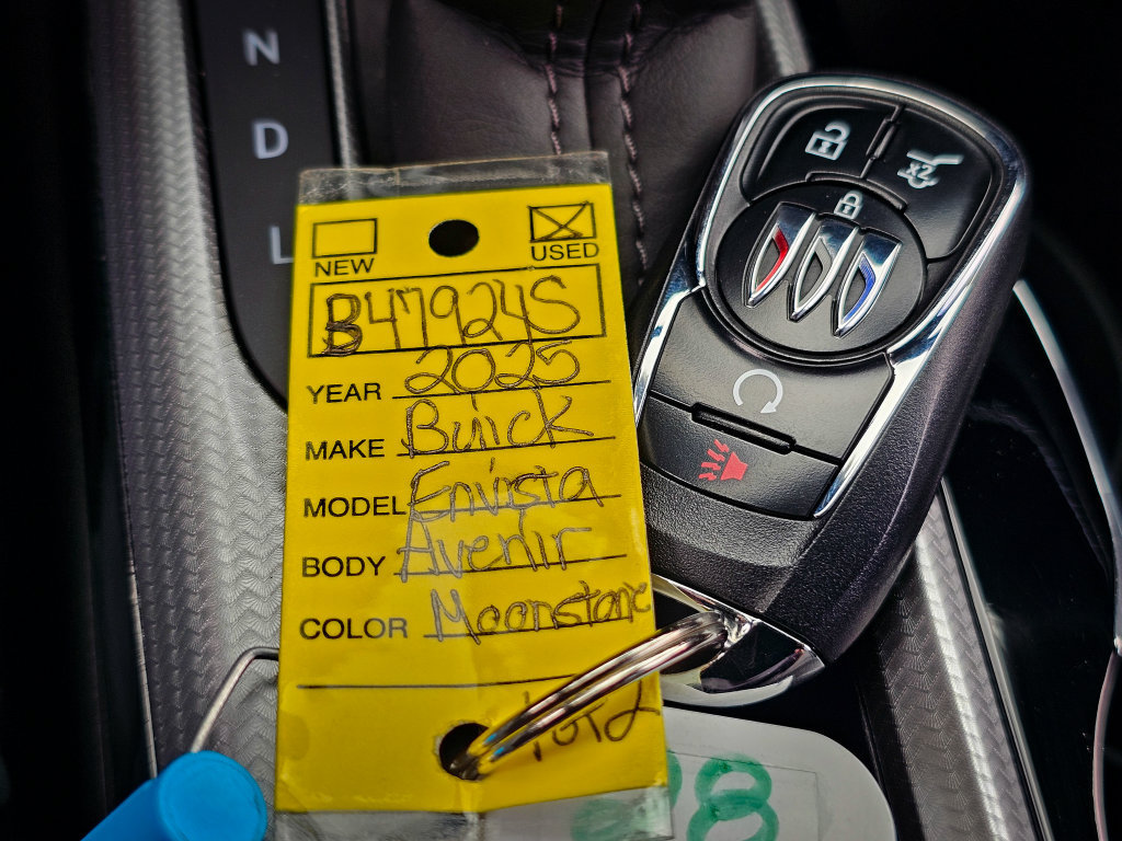 Used 2025 Buick Envista Avenir FWD image 44