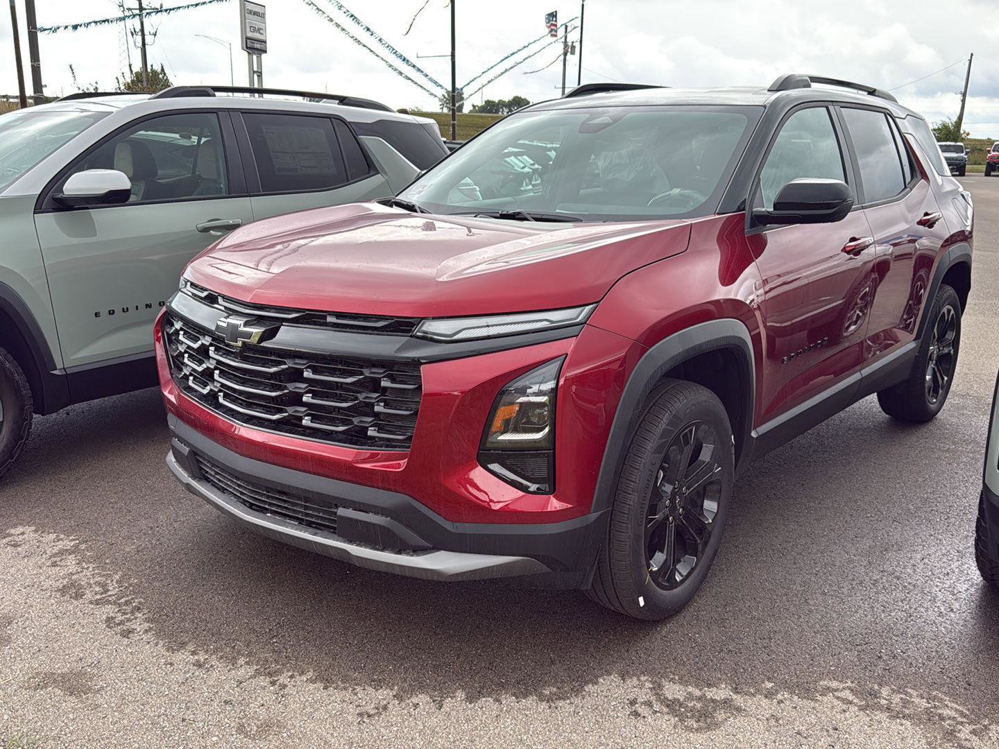 New 2026 Chevrolet Equinox LT w/ Convenience Package II image 2