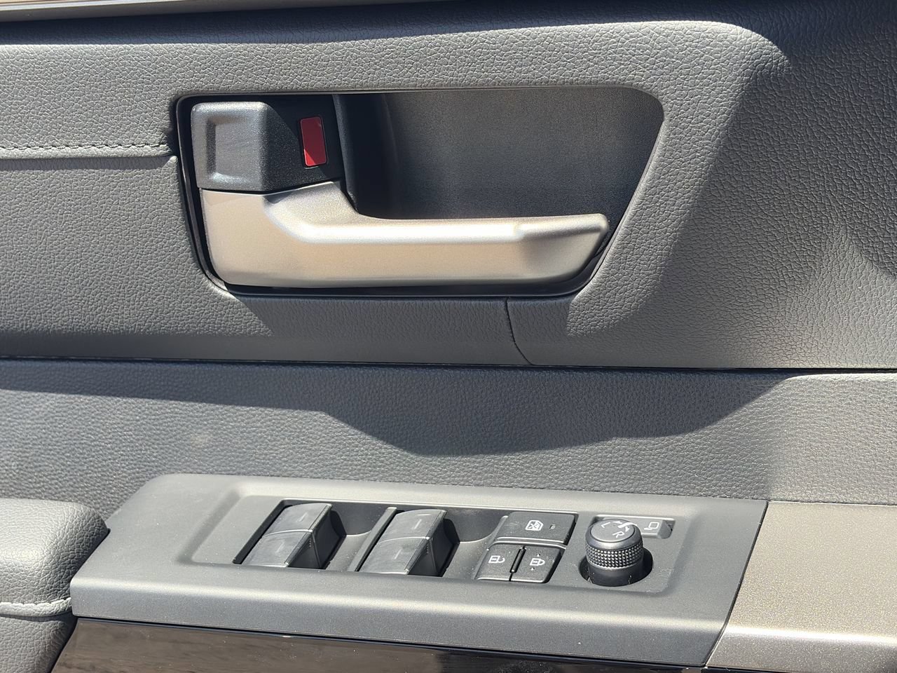 New 2026 Toyota Tundra Limited AWD/4WD image 16