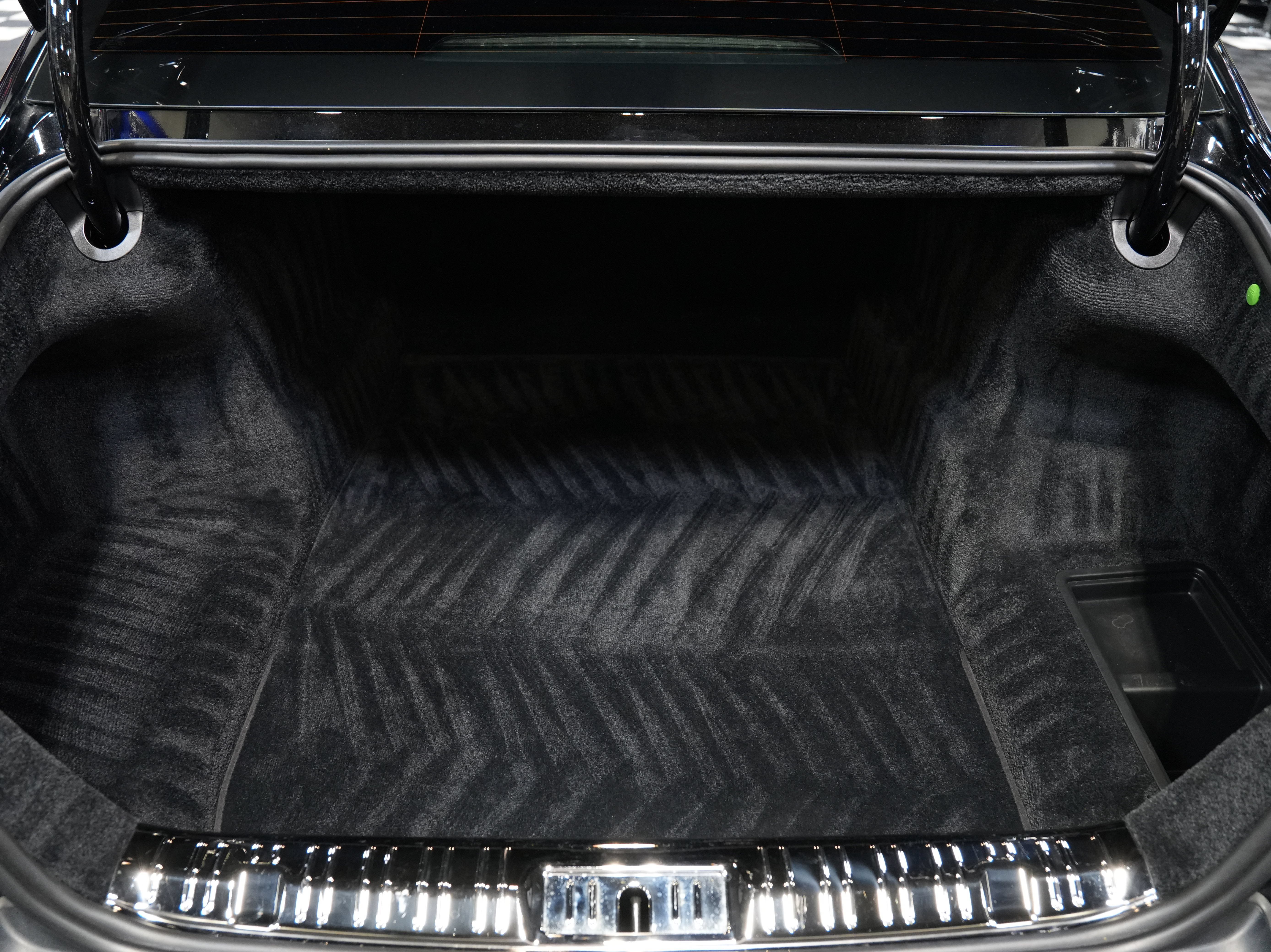Used 2020 Rolls-Royce Ghost RWD image 60