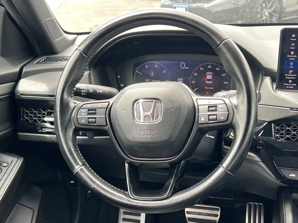 Used 2024 Honda Accord Sport image 8