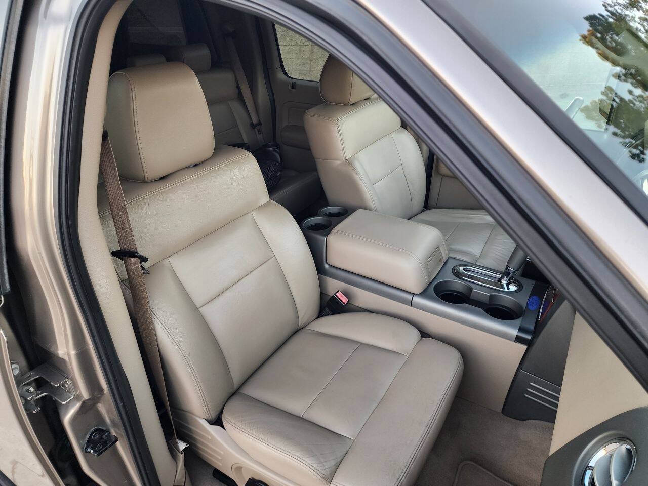 Used 2005 Ford F150 Lariat AWD/4WD image 33