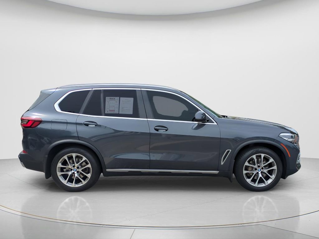 Used 2021 BMW X5 sDrive40i w/ Premium Package RWD image 3