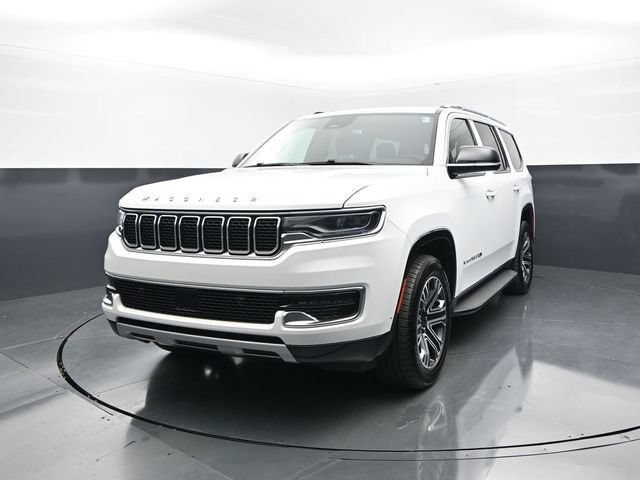 Used 2024 Jeep Wagoneer Series II w/ Flexible Seating Group RWD image 4