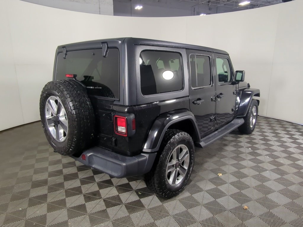 Used 2019 Jeep Wrangler Unlimited Sahara w/ Uconnect 4C Nav & Sound Group image 4
