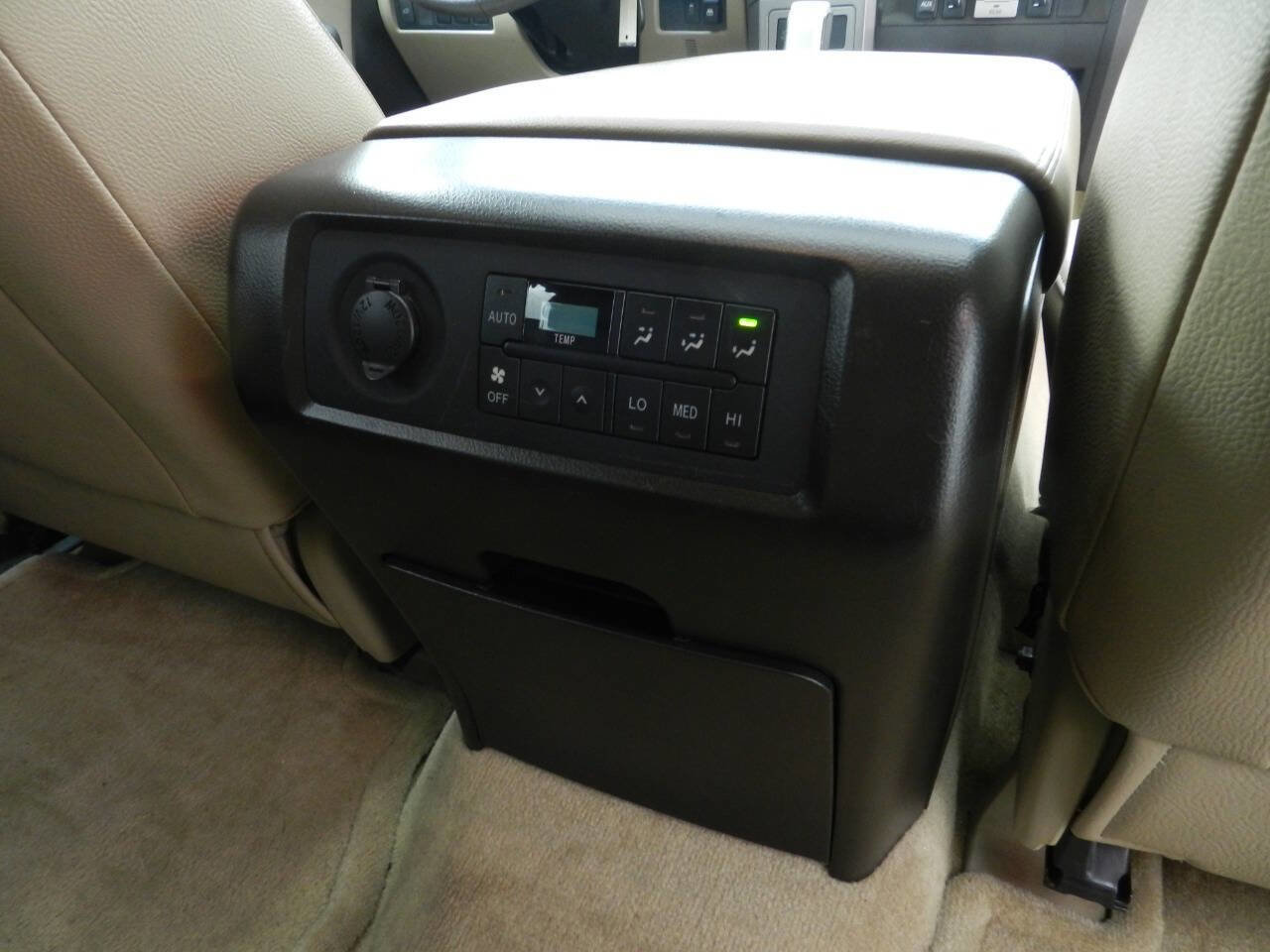 Used 2010 Toyota Sequoia Limited image 16