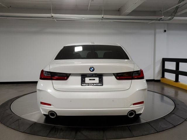 Used 2024 BMW 330i xDrive Sedan w/ Convenience Package AWD/4WD image 16