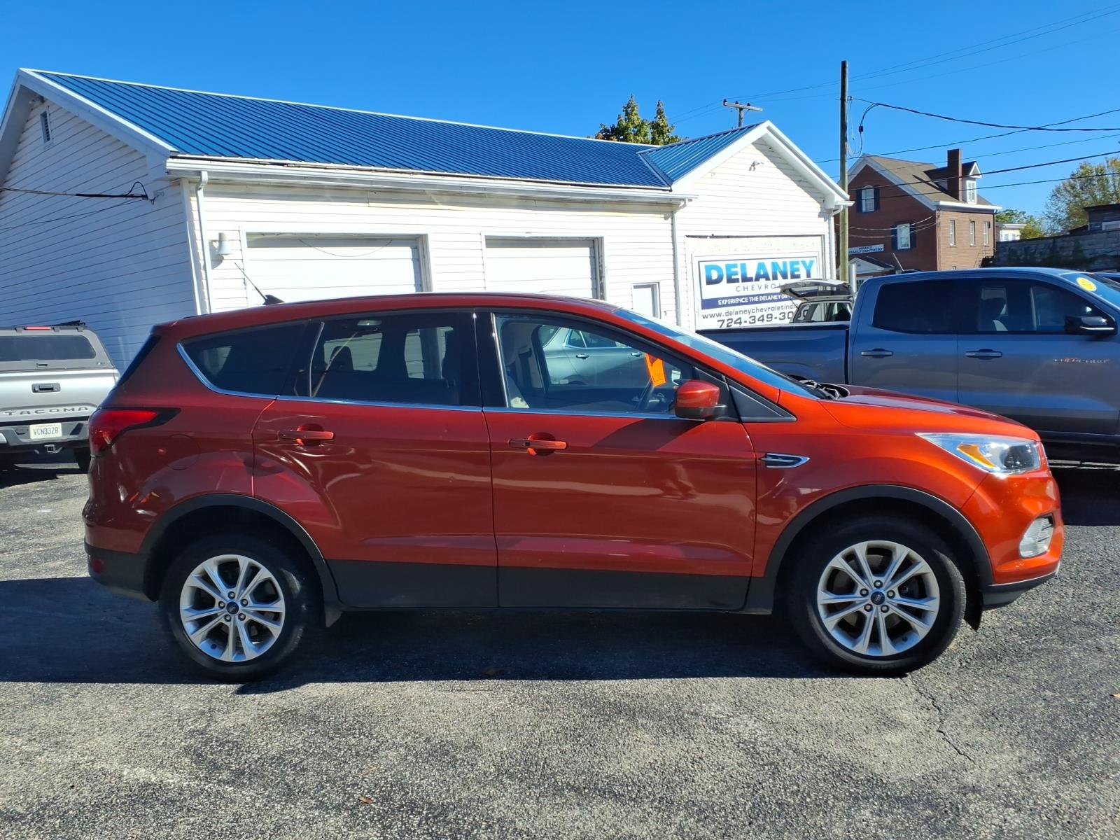 Used 2019 Ford Escape SE AWD/4WD image 5