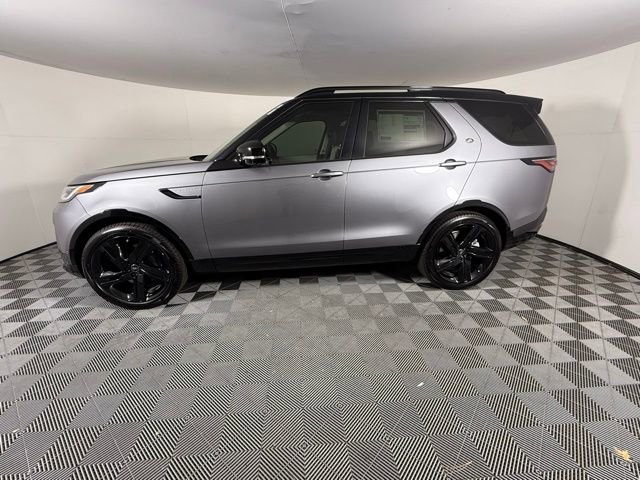 New 2026 Land Rover Discovery Limited Edition image 4
