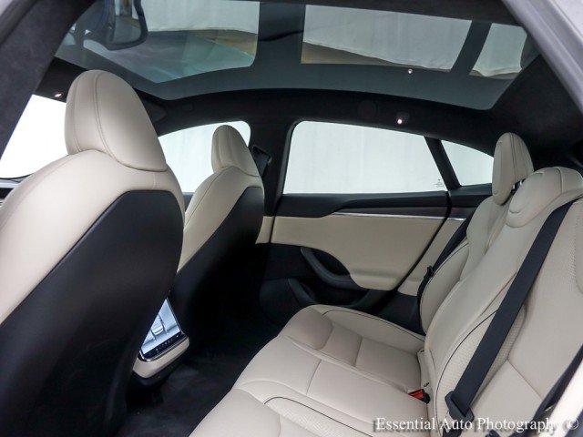 Used 2023 Tesla Model S Plaid image 15