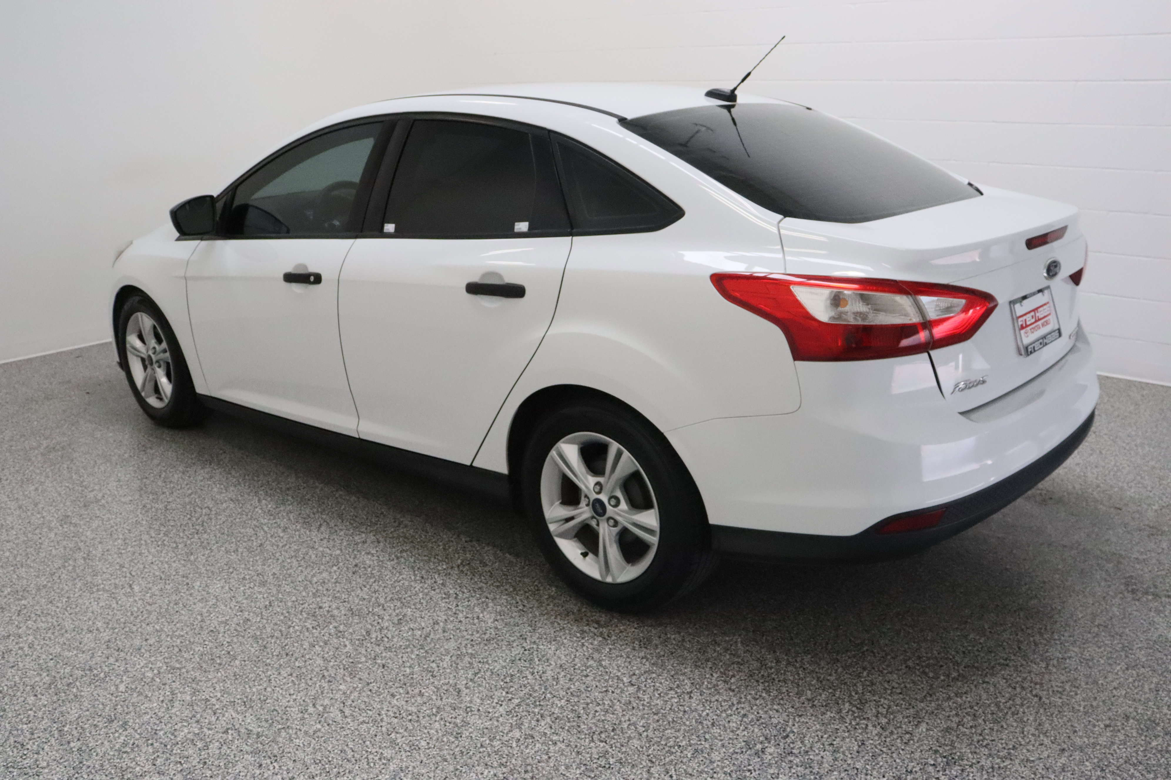 Used 2014 Ford Focus S FWD image 9