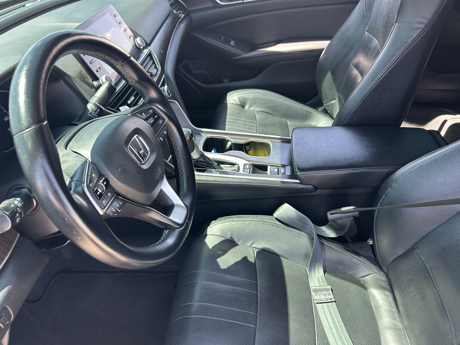 Used 2018 Honda Accord Touring image 13