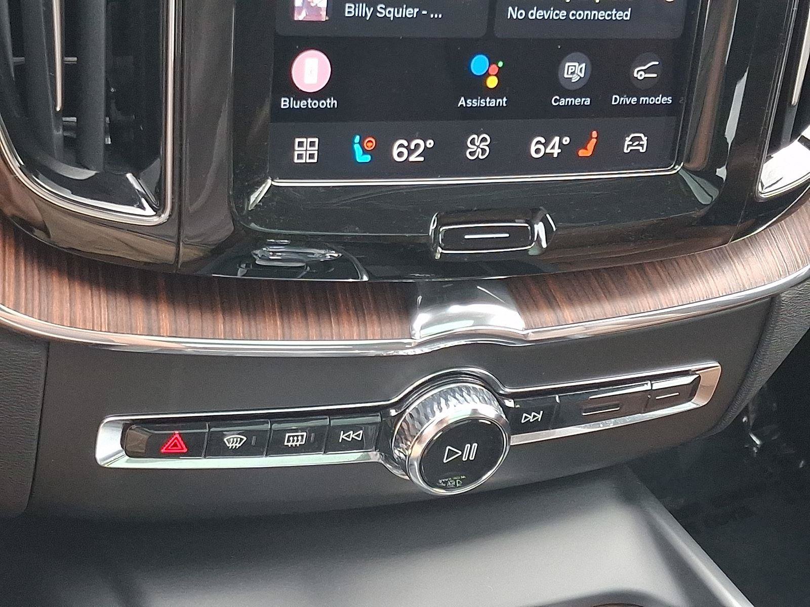 Certified 2023 Volvo XC60 B6 Ultimate w/ Climate Package AWD/4WD image 17