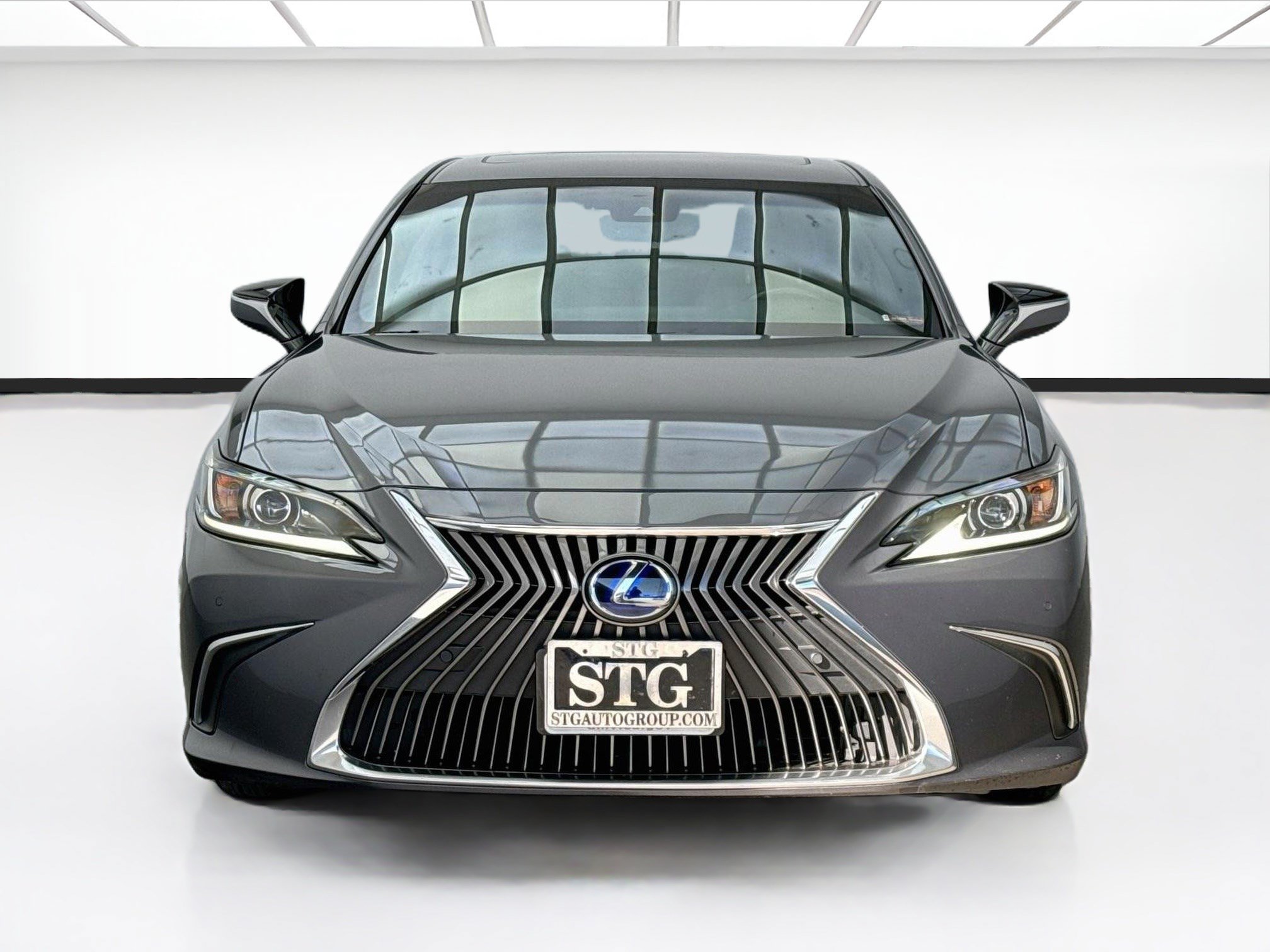 Used 2020 Lexus ES 300h w/ Premium Package FWD image 2