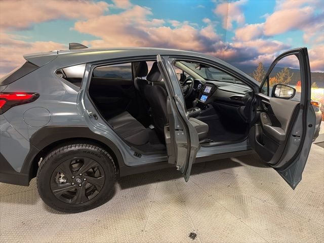 Used 2024 Subaru Crosstrek 2.0i w/ Crosstrek Mirror Package image 38