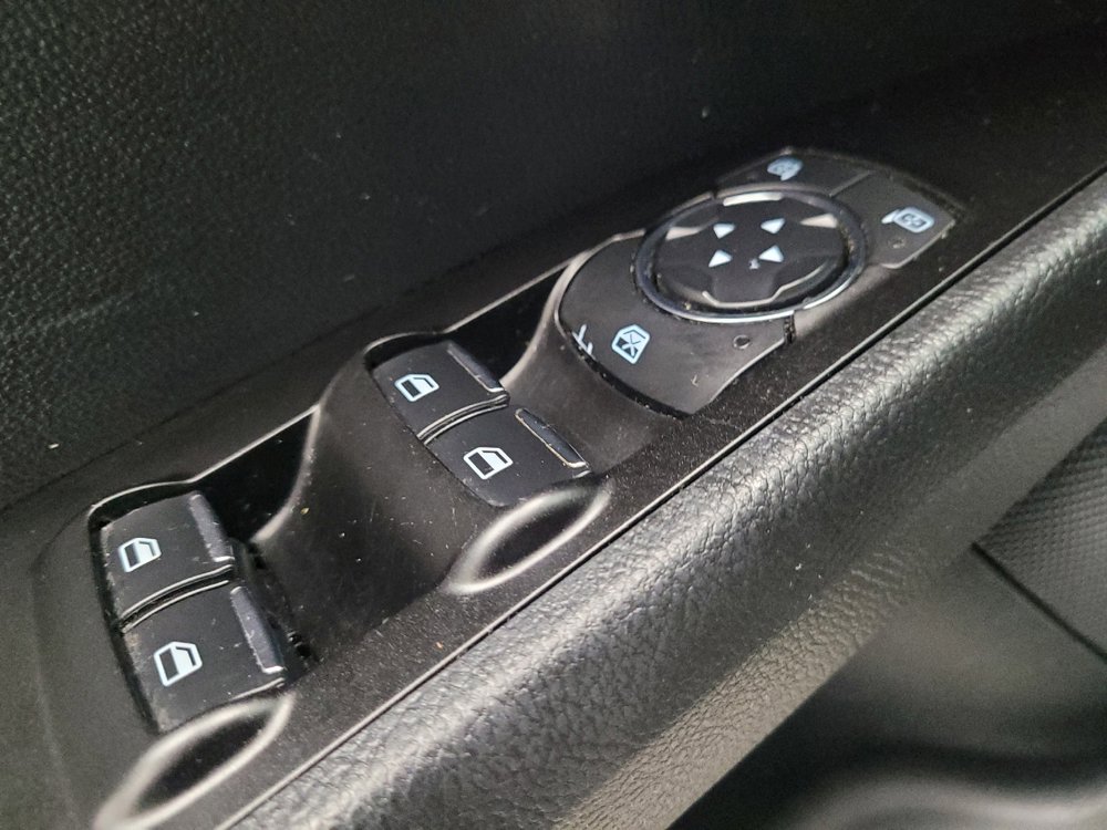 Used 2019 Ford Fusion SEL FWD image 27
