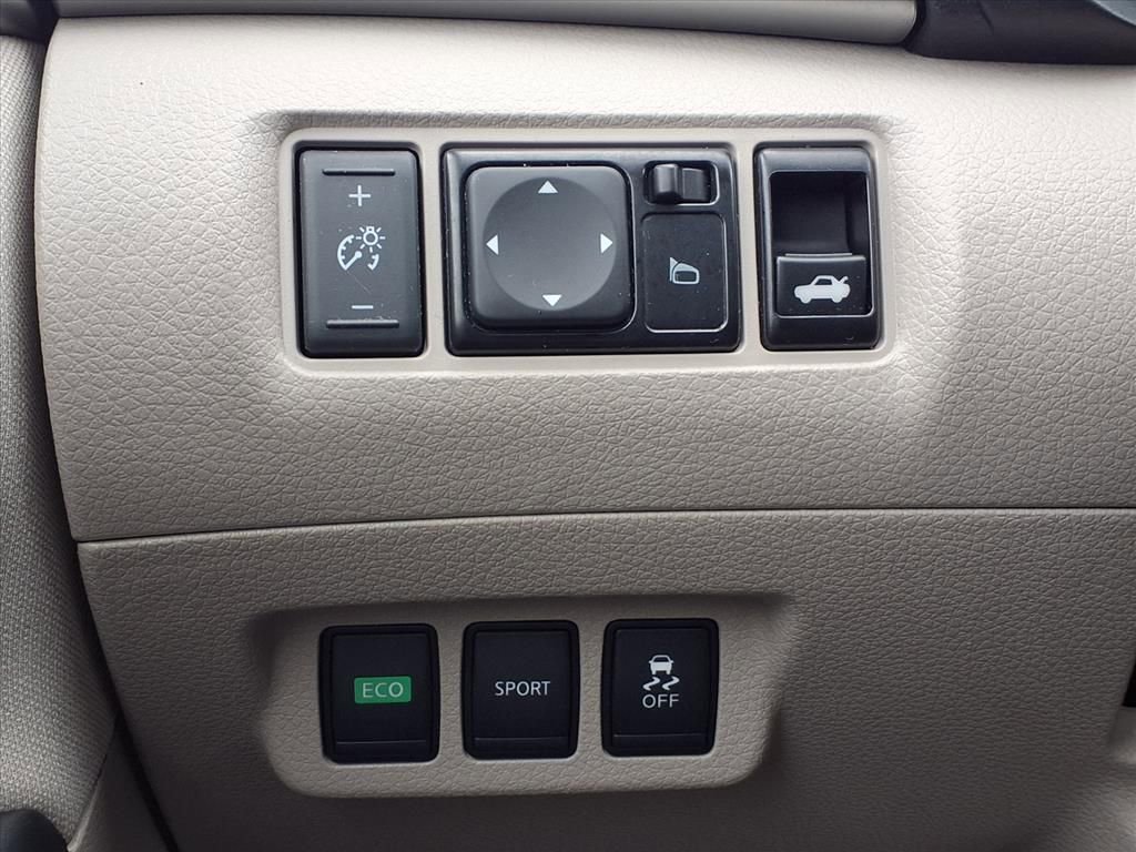 Used 2016 Nissan Sentra S image 10