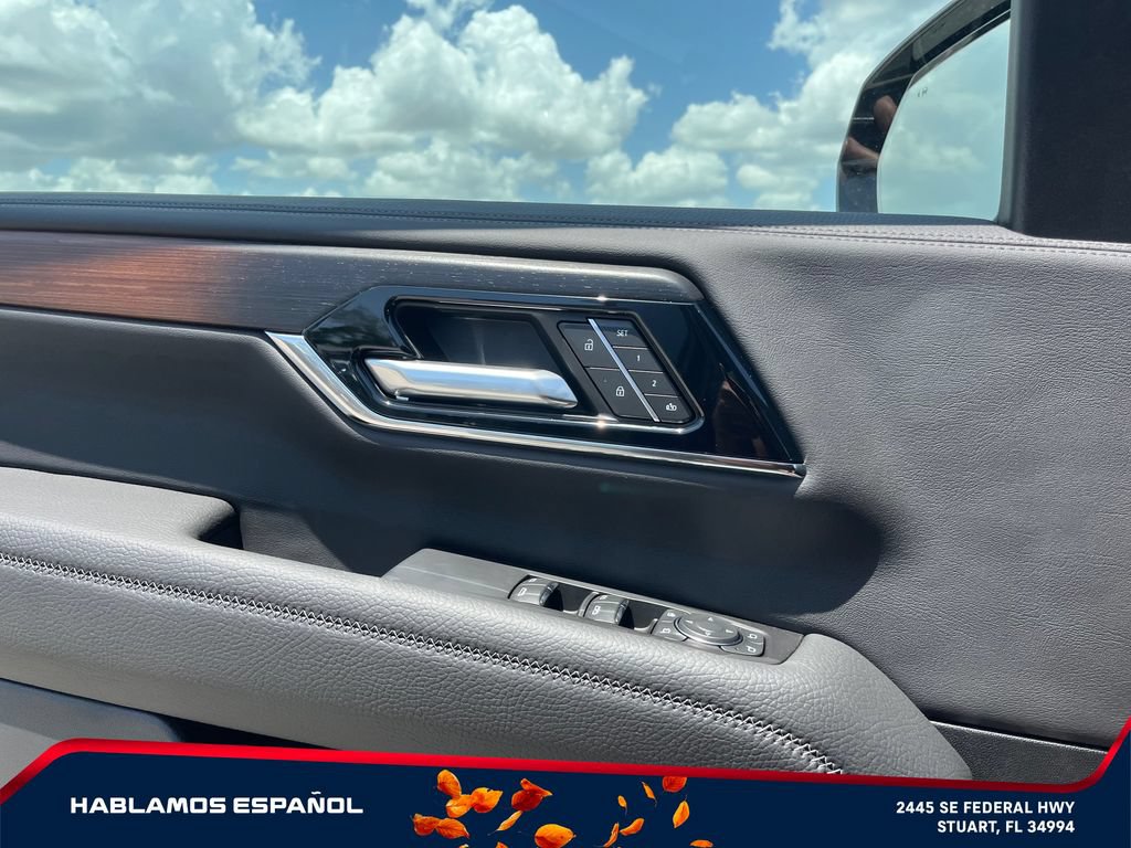 New 2026 GMC Yukon XL Denali w/ Denali Reserve Package AWD/4WD image 23
